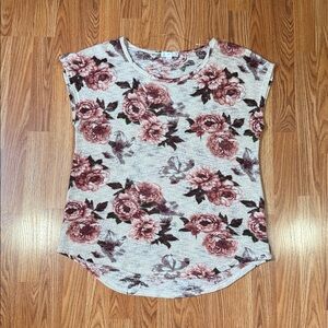 SHO XL Floral Rose Print Cap Sleeve Top